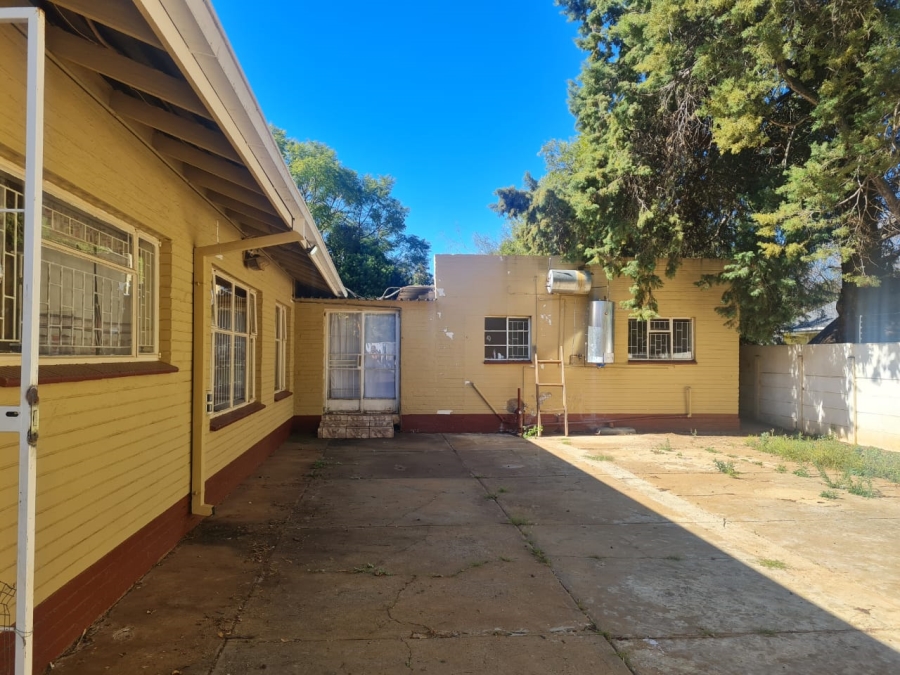 4 Bedroom Property for Sale in Stilfontein Ext 4 North West